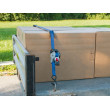 Samonavlačni zatezni remen KERBL 37181 3 m / 25 mm / 300 kg, plavi