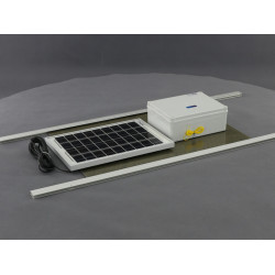 Set za automatsko otvaranje i zatvaranje kokošinjca MLP SO60 sa solarnim panelom